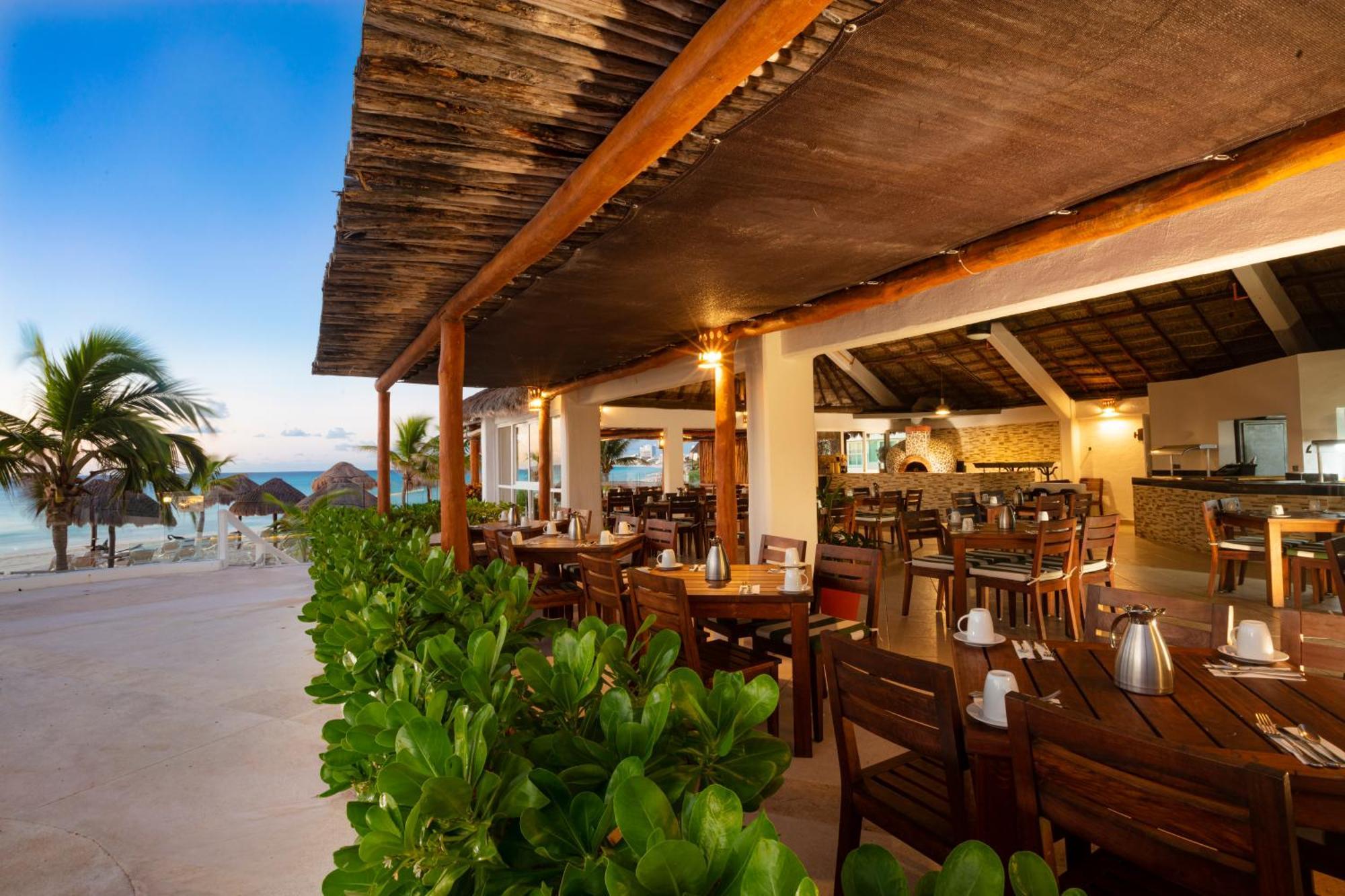 Krystal Cancún Exterior foto